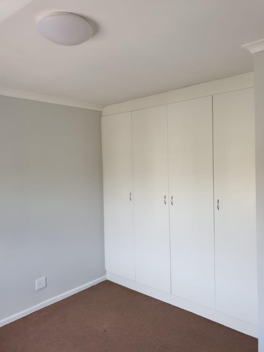 1 Bedroom Property for Sale in Strand Central Western Cape